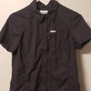 Columbia Womens Omni shade button up shirt
